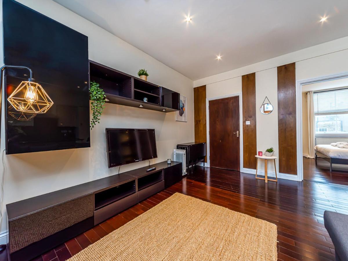 Pass The Keys - Holborn Apartment Close To Everything London Eksteriør billede